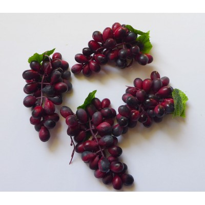 Set of 4 Artificial Fruits Wine Red Grapes For Kitchen Table Decoration(Dark)   162909475197